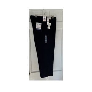 NWT - Men's Dockers® Stretch Easy Khaki Classic-Fit Flat-Front Pants